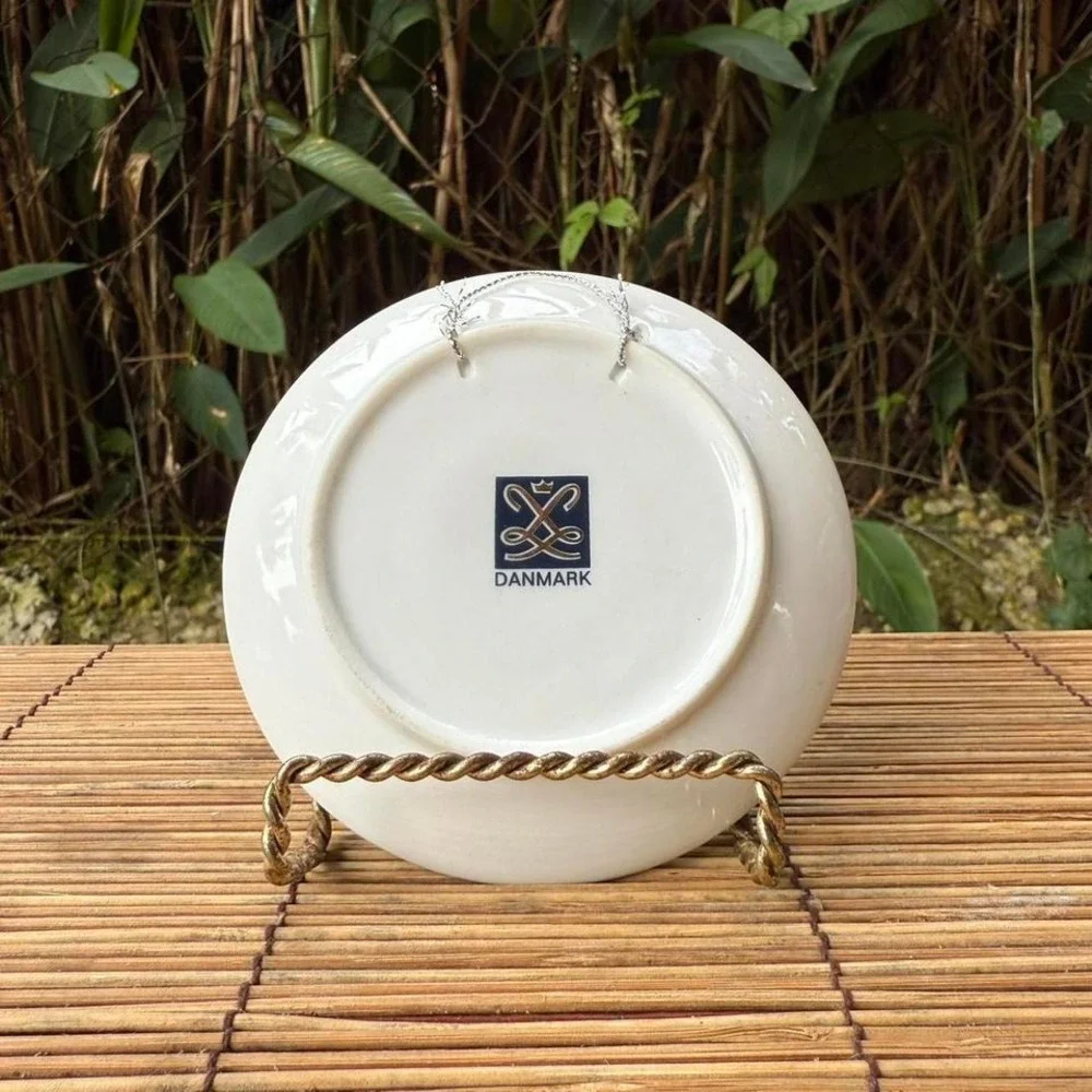 N/A vintage decorative
